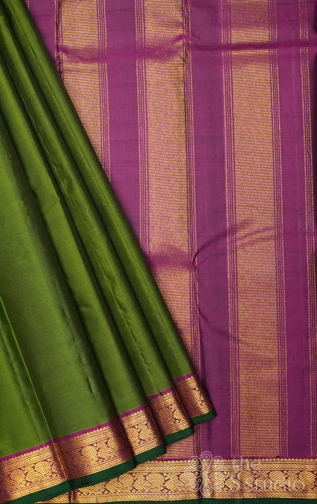 Chutney green kanchi silk saree with small border