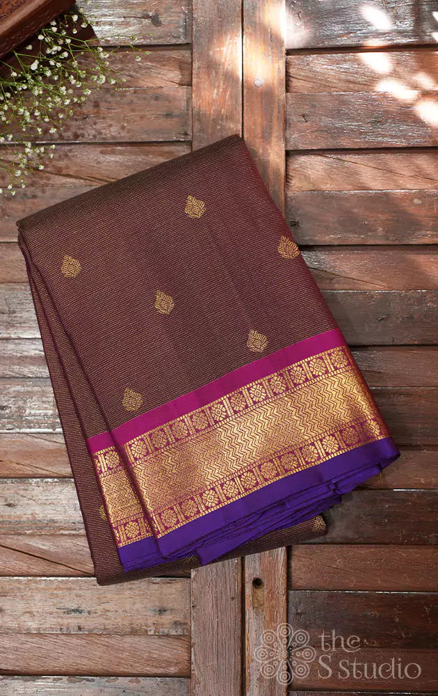 Brown vaira oosi kanchi silk saree with magenta border