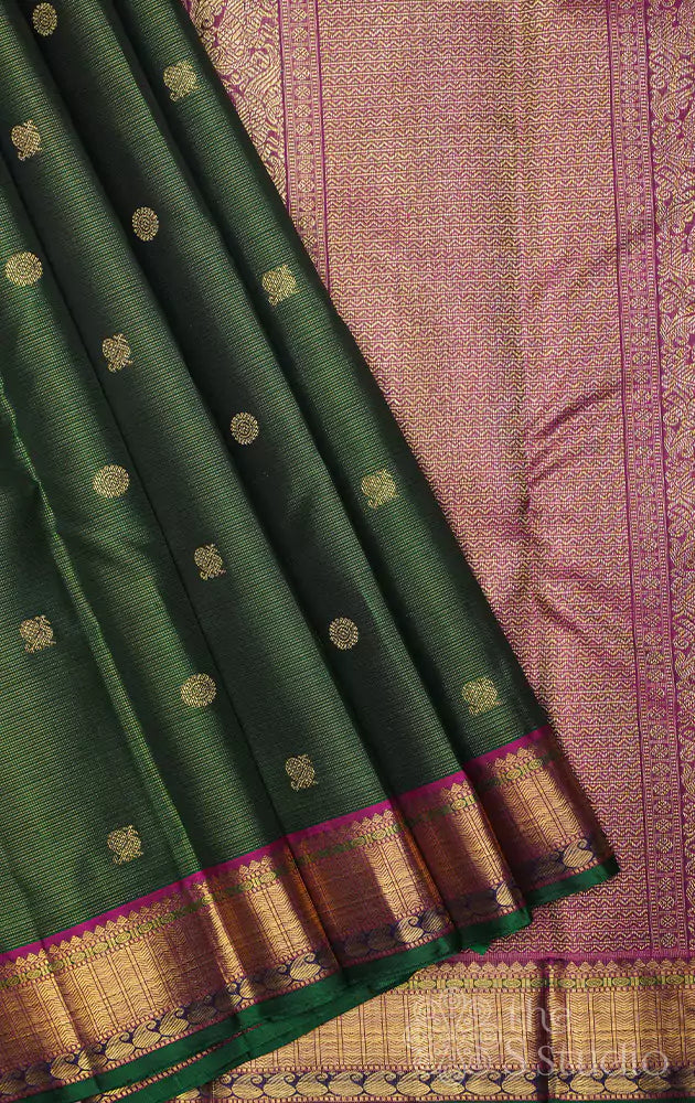 Leaf green colour  vaira oosi kanchipuram  silk saree with rani pink border