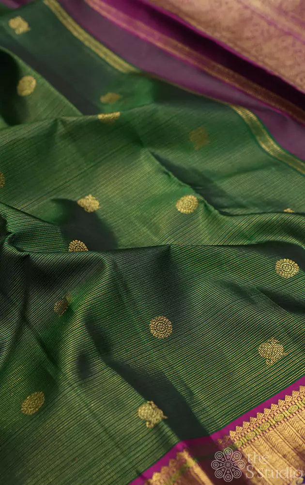 Leaf green colour  vaira oosi kanchipuram  silk saree with rani pink border