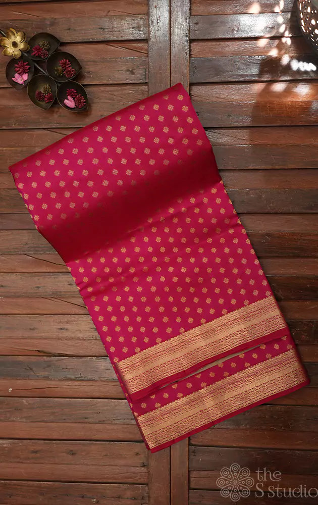 Magenta soft silk saree with small zari border