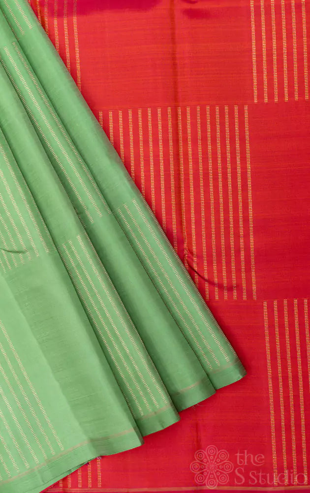 Elachi green box zari pattern kanjivaram saree with contrast pallu