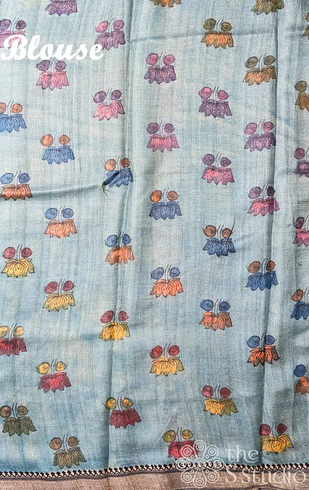 Light yellow pen kalamkari tussar saree with small border