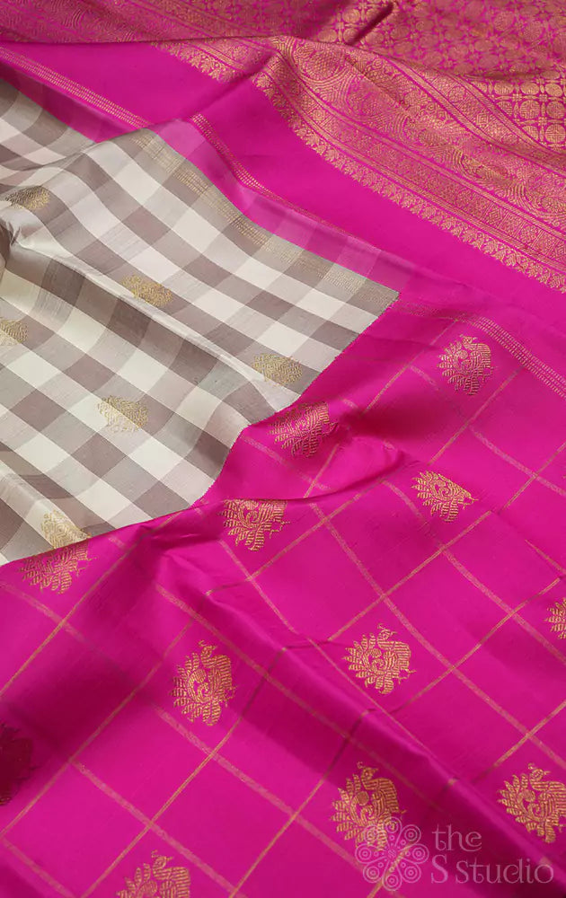 Biscuit brown checked kanjivaram saree with ranipink border