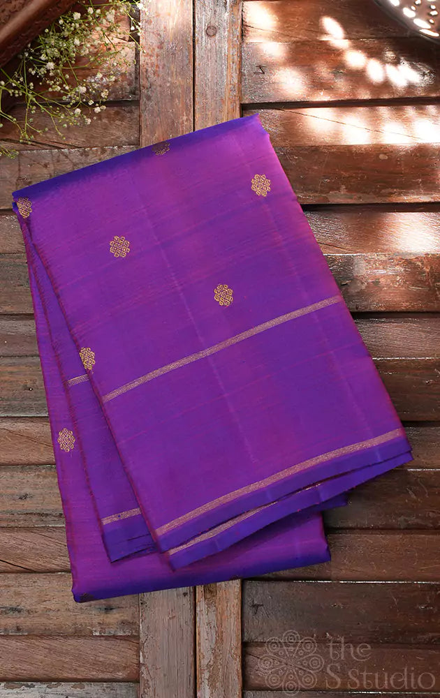 Purple kanjivaram silk saree with small buttas and rettai pet border (Pre-order available)