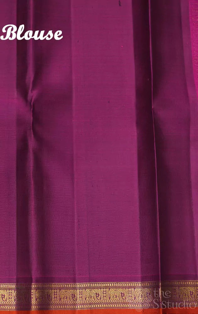 Dark green kanchipuram silk saree with small border