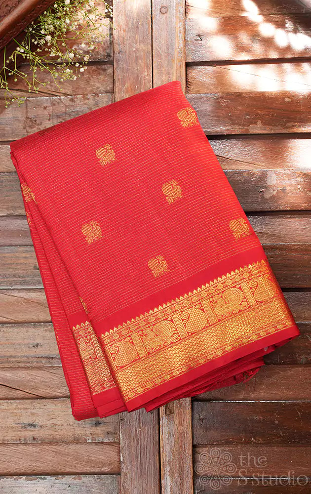 Red vairaoosi  kanjivaram silk saree with annam border
