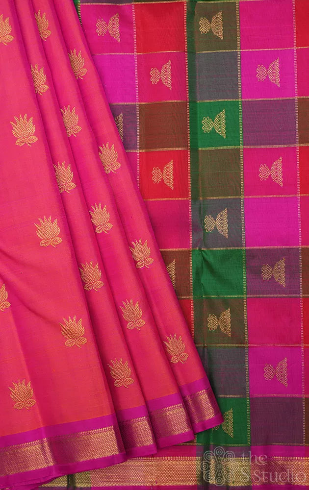 Peach kanchi silk saree with paalum pazhamum checks pallu