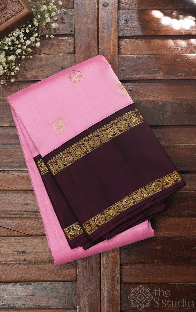 Pink kanchi silk saree with korvai brown rettai pet border