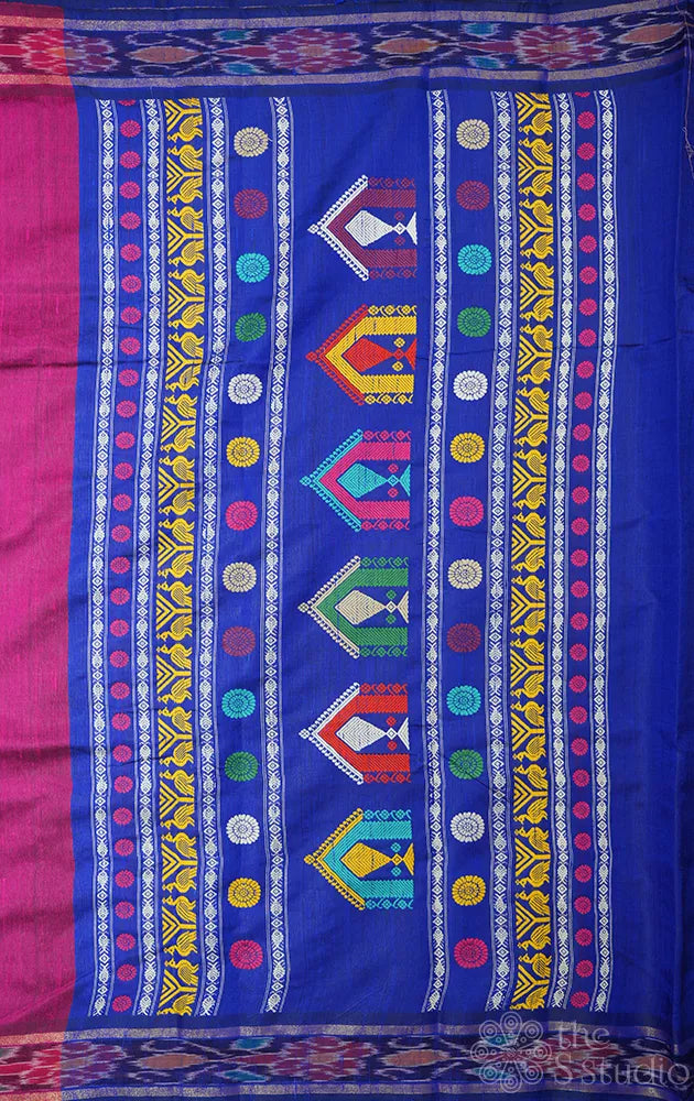 Magenta raw silk saree with dolabedi temple design pallu