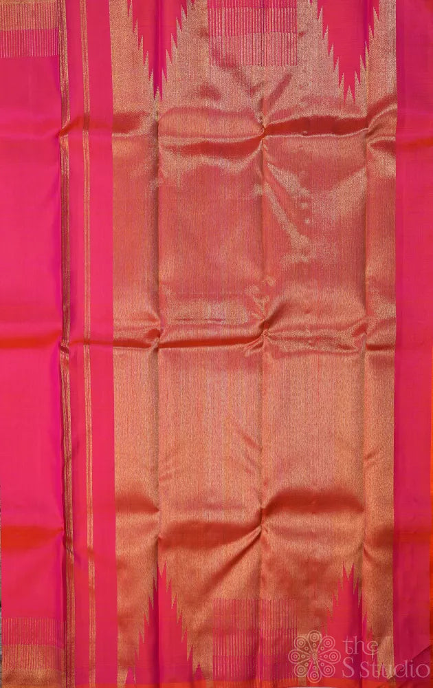 Peach colour kanchi pattu saree with 8 kol seepu reku border
