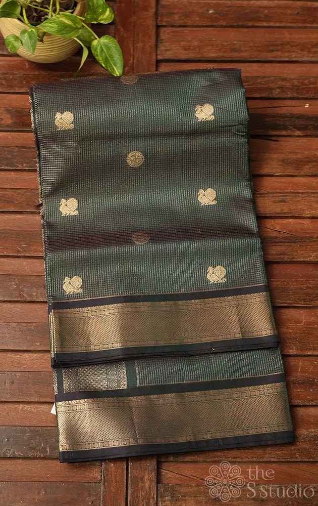 Dark bottle green vairaoosi checks ten yards silk cotton saree