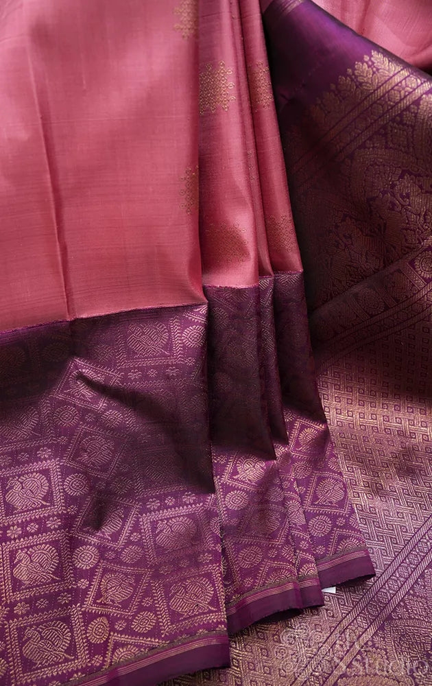Onion pink kanjivaram silk saree with korvai purple border