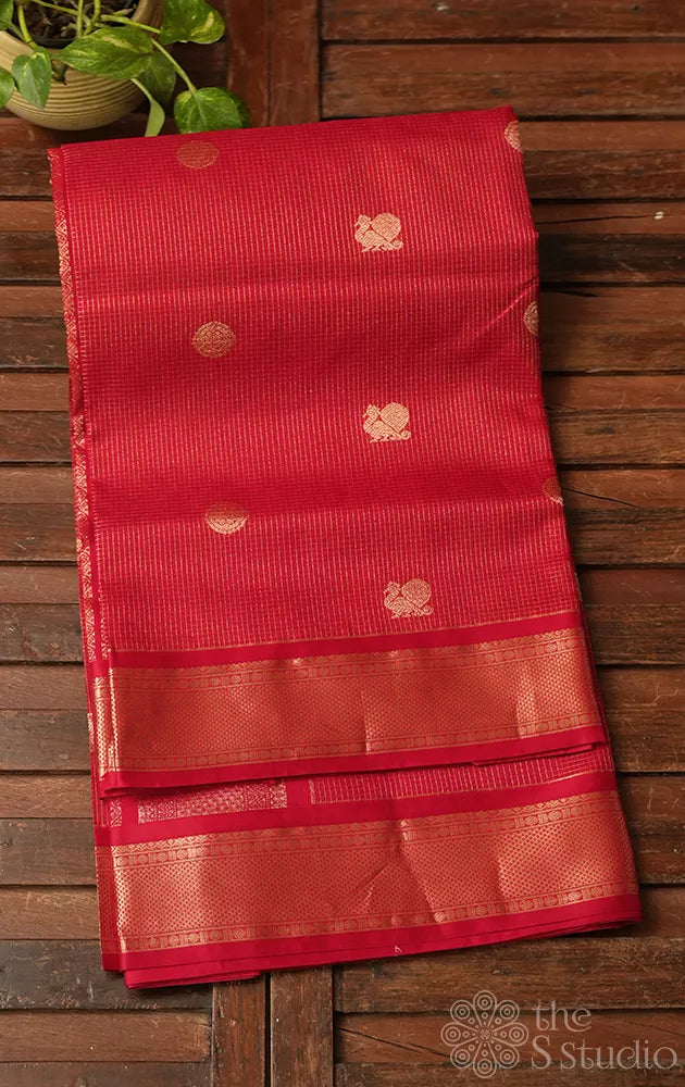 Red silk cotton saree with vairaoosi zari checks