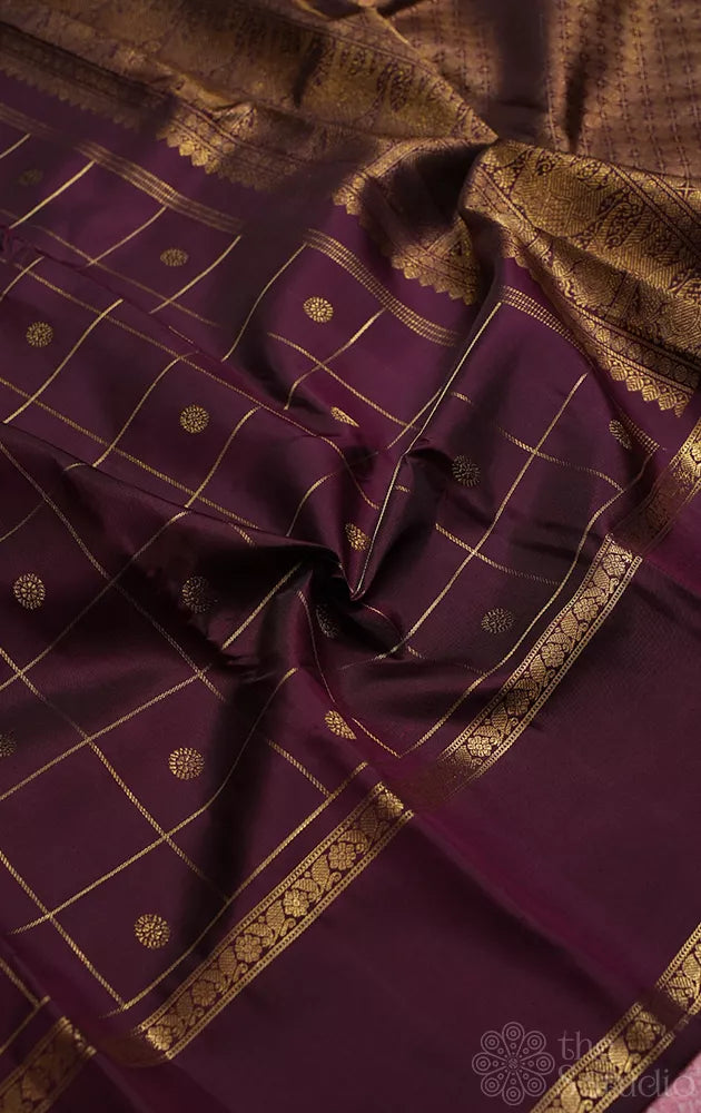 Brown zari checked kanjivaram silk saree with rettaipet border