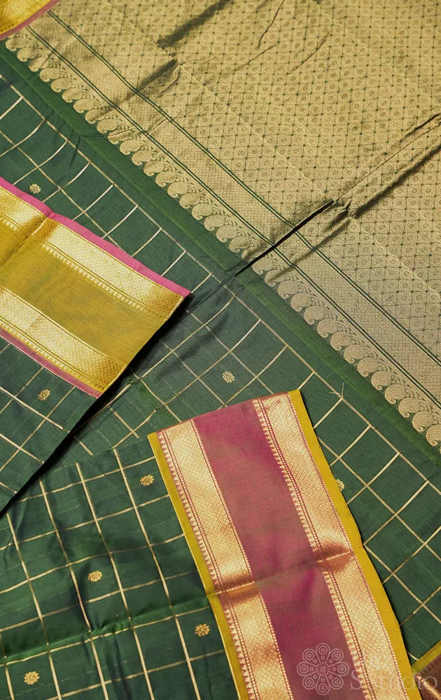 Green handloom checked kanchi cotton saree with rettaipet zari border