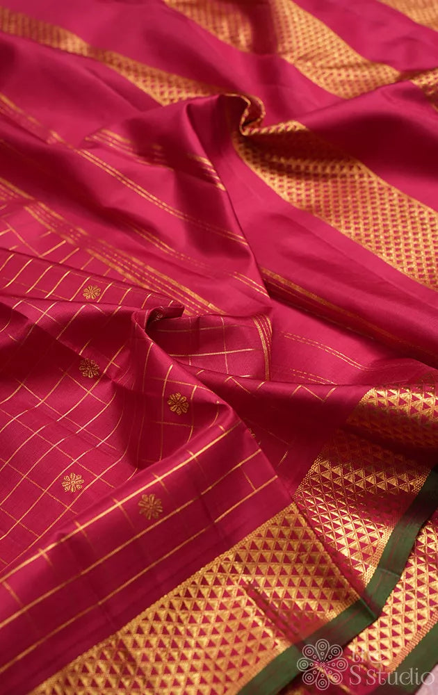 Maroon madisar kanchipuram silk saree for bride