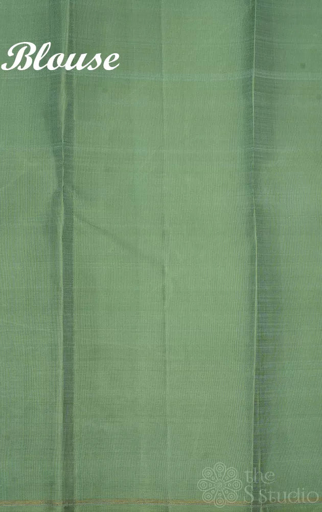 Onion pink plain kanchi silk saree with elachi green pallu