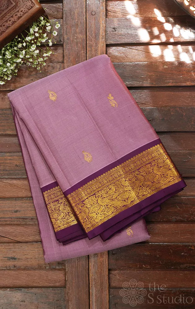 Lavender kanchipuram silk saree with deep purple korvai small border