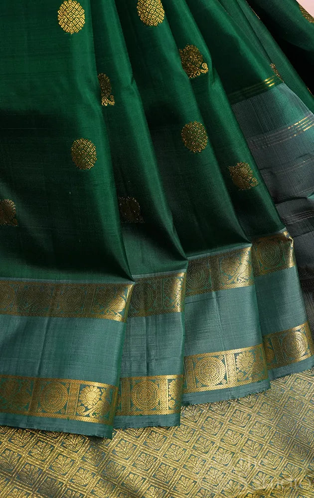 Green 10 yards madisar kanchipuram silk saree with rettaipet border