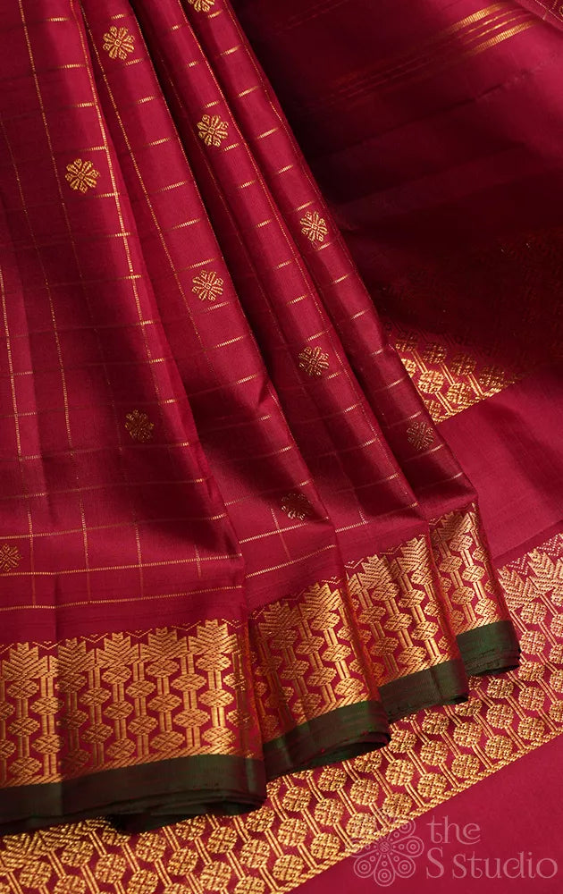 Maroon zari checked madisar kanchipuram silk saree with zari border