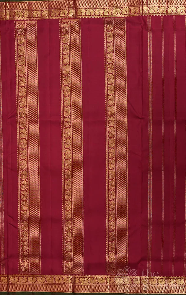 Maroon butta woven madisar 10 yards kanchipuram silk saree with peacock woven border
