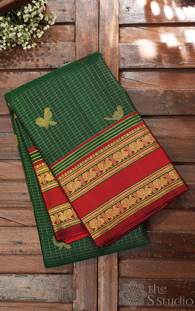 Royal green zari checked kanchipuram silk saree with red rettaipet border