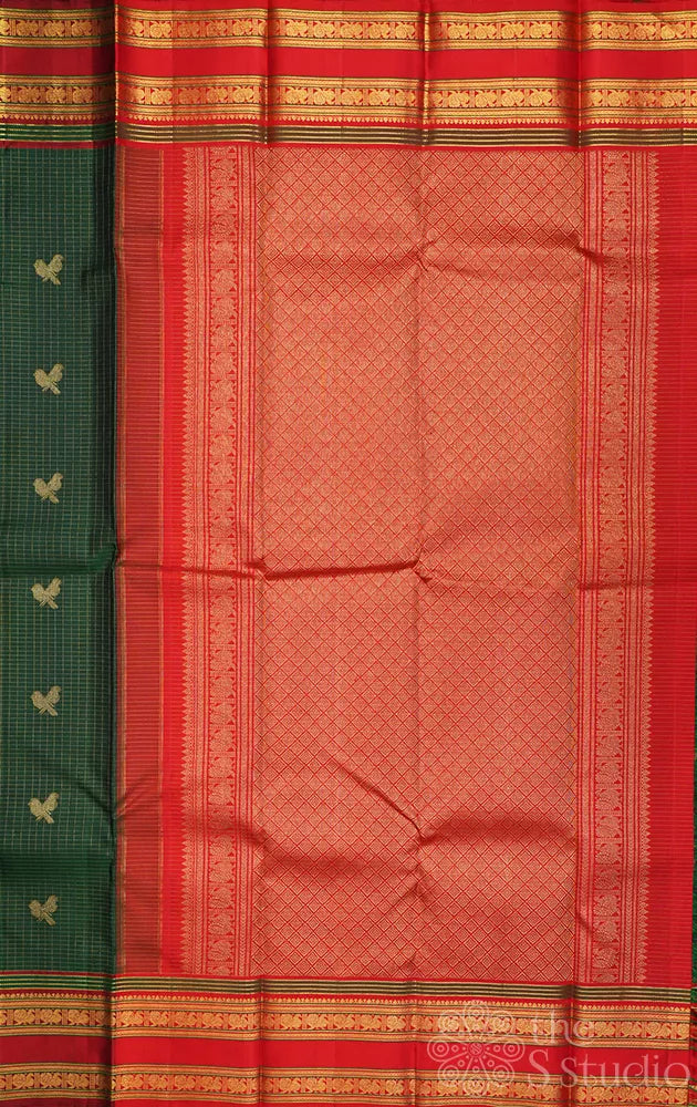 Royal green zari checked kanchipuram silk saree with red rettaipet border