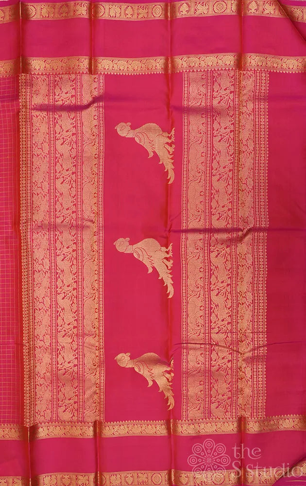 Pink checked kanjivaram silk saree with rettaipet zari border