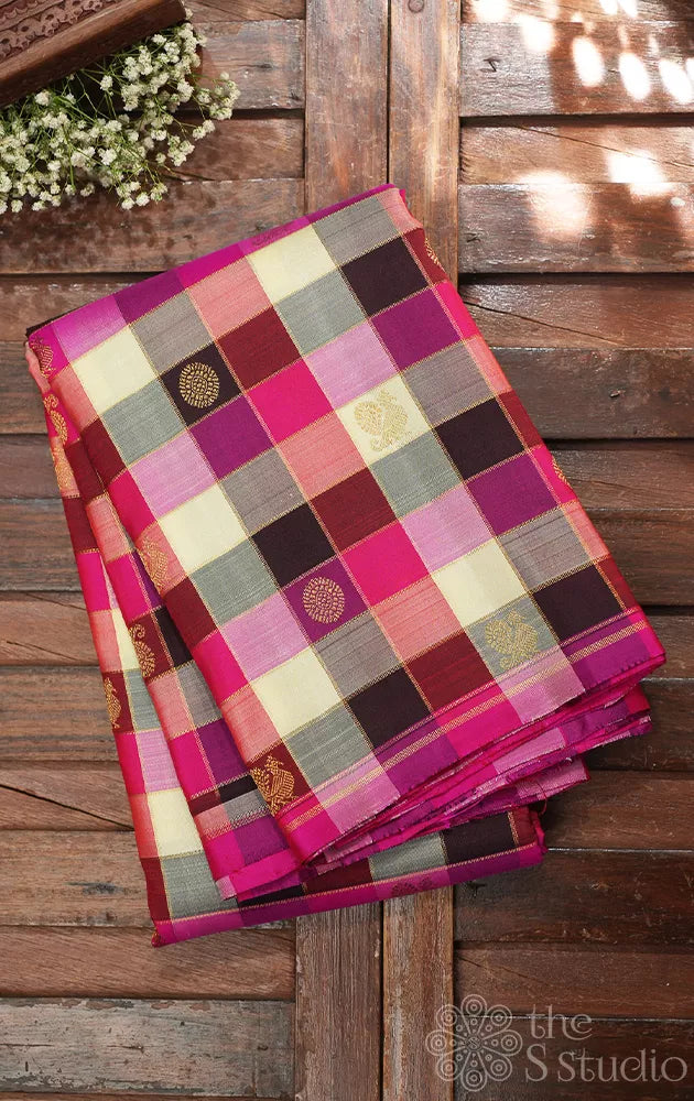Cream, ranipink and brown zari checked kanchi silk saree with ranipink pallu