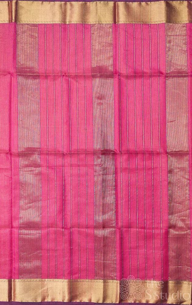 Magenta small zari checked maheshwari silk cotton saree with purple zari border