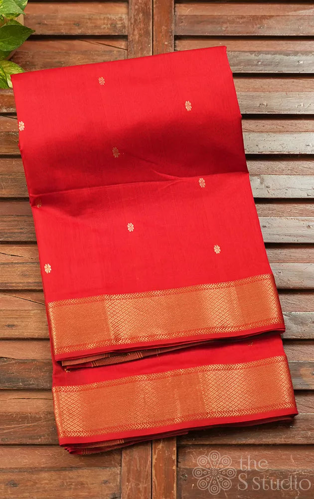 Red maheshwari silk cotton saree with zari border