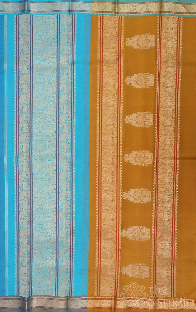 Magenta threadwork kanchi silk saree with double pallu