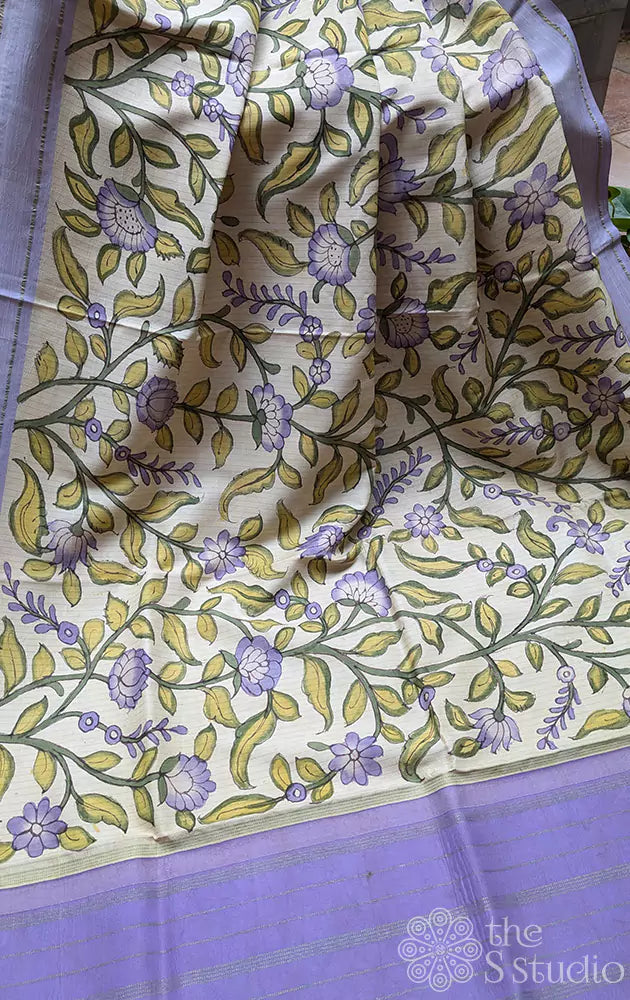 Off white hand painted kanchi kalamkari saree with lavender pallu