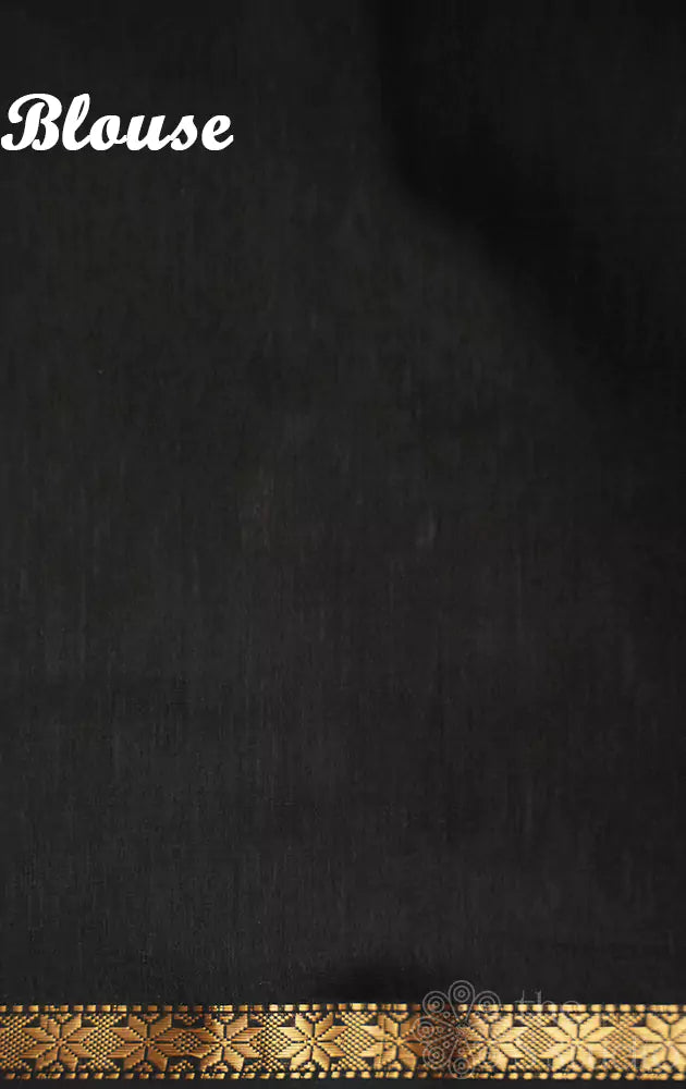 Light grey Maheshwari silk cotton saree with black pallu