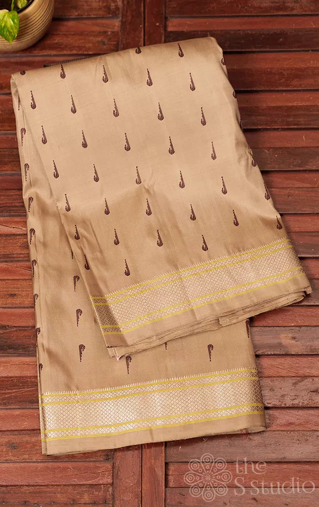 Beige gadwal silk saree with paithani buttas