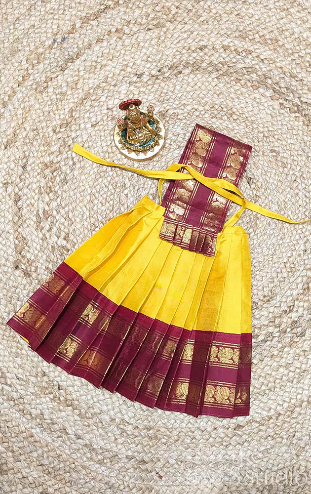 Yellow with maroon rettaipet Goddess vasthram