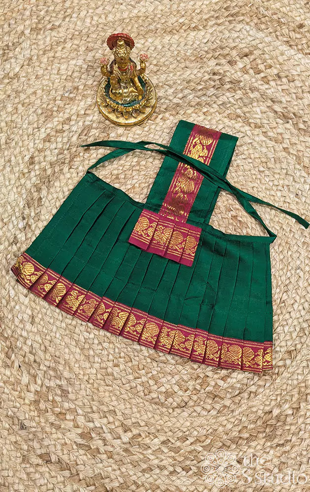 Green with maroon single border Goddess Vasthram