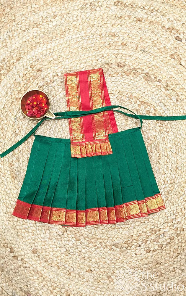Green with red butta border goddess vasthram