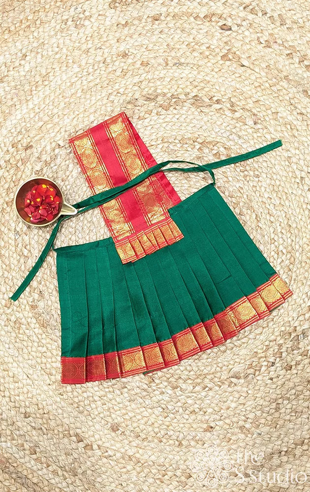 Green with red butta border 8 Inch goddess vasthram