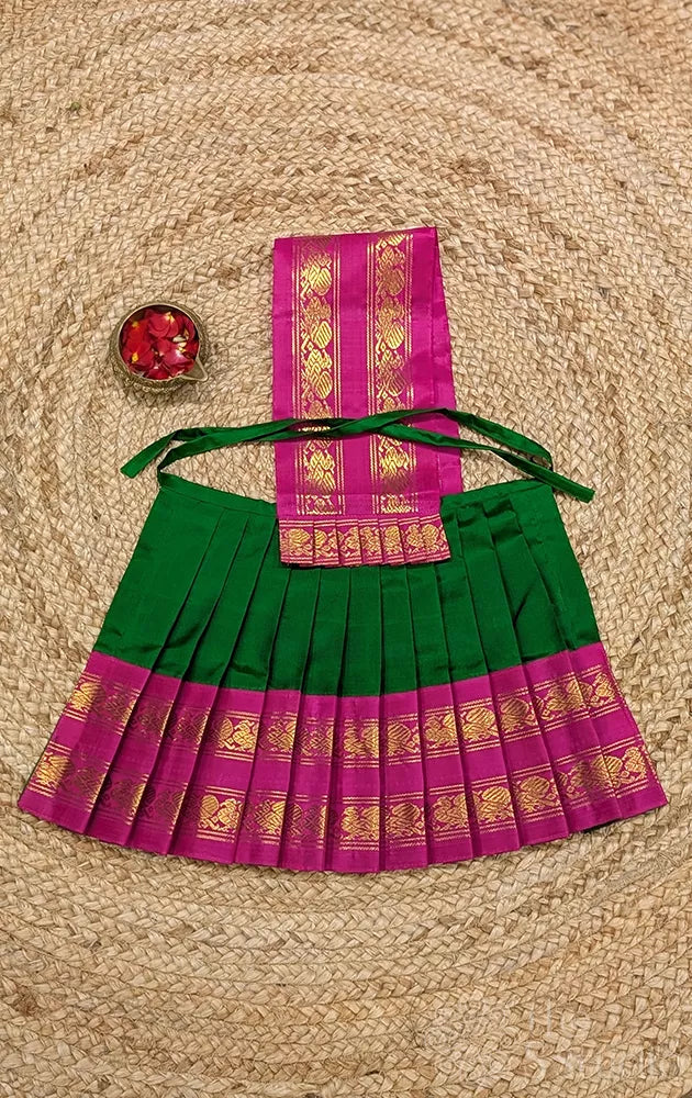 Green 10 Inch goddess vasthram with rani pink rettaipet border