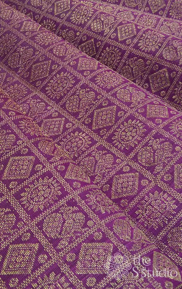 Magenta kanchi silk blouse material with mayil chakaram buttas