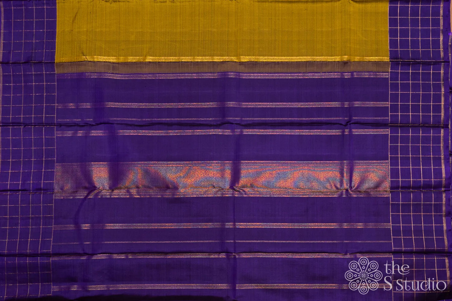 Methi green kanchipuram silk saree with violet border