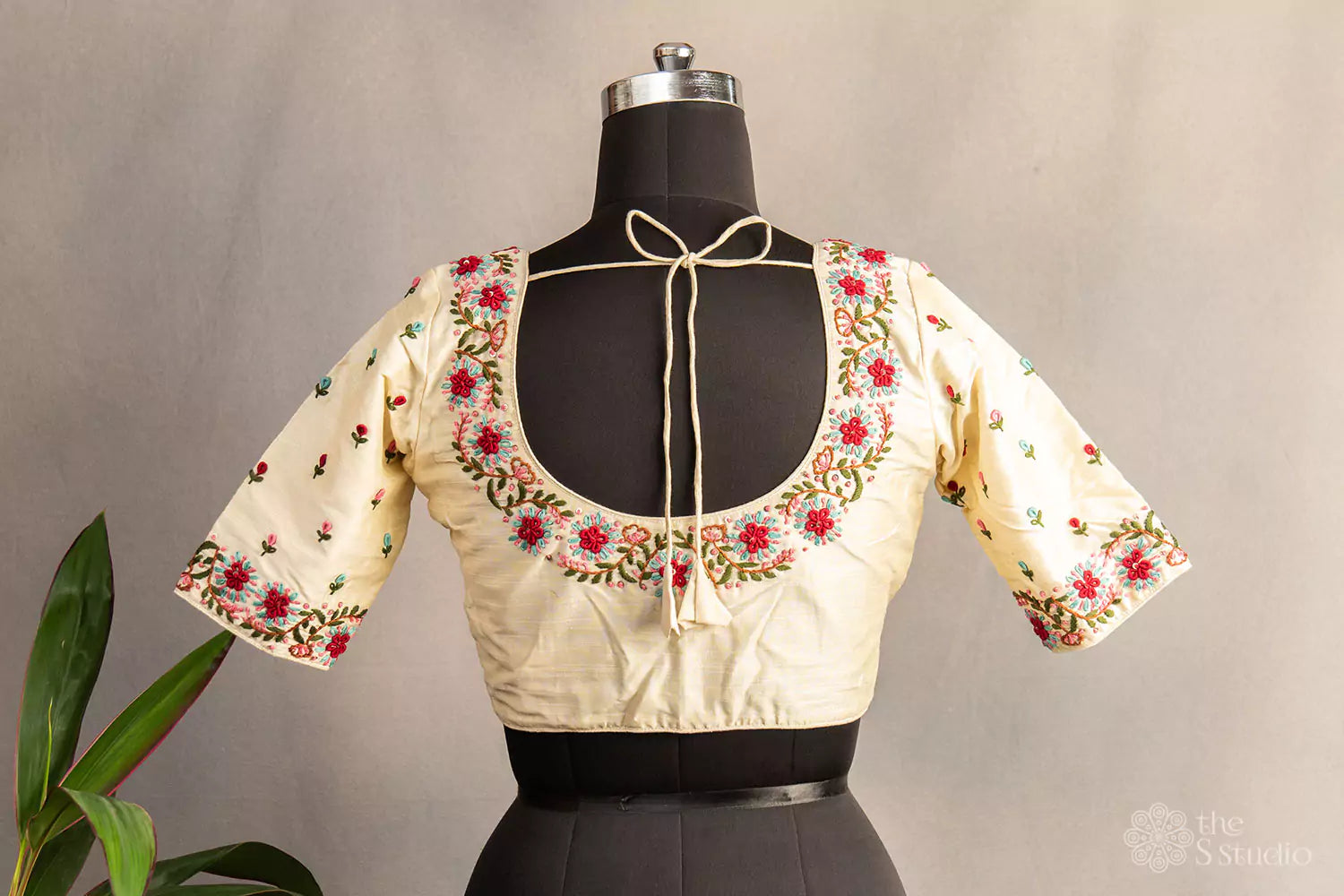 White hand embroidered raw silk blouse with neck pattern