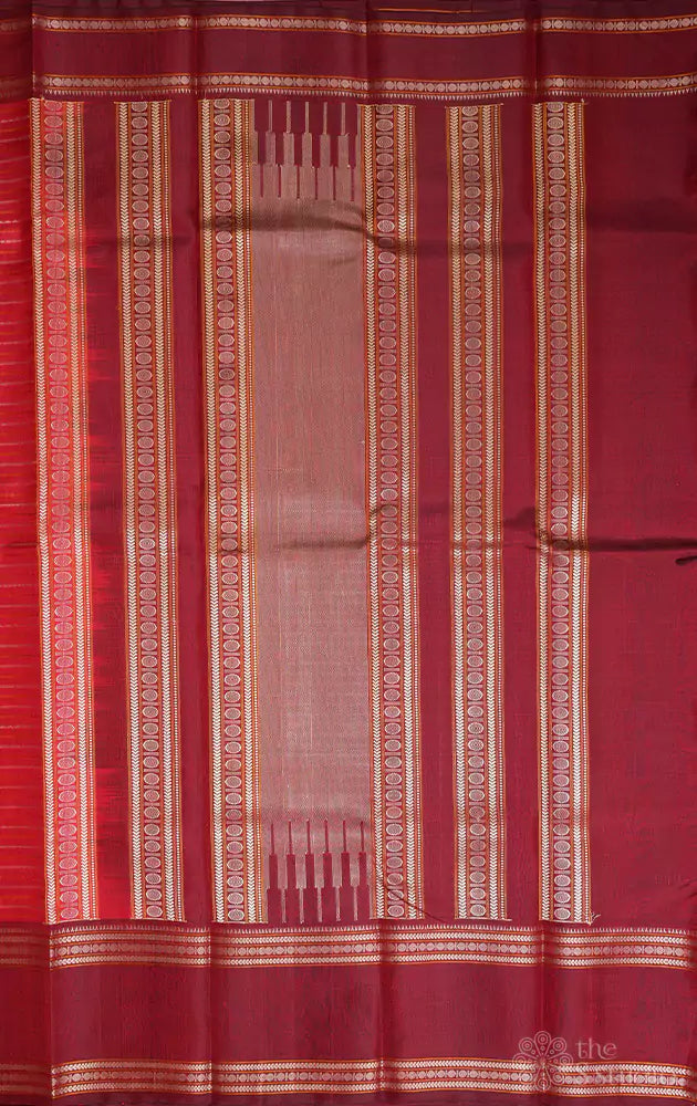 Red thread veldhari lines kanchi silk saree with rettai pet border