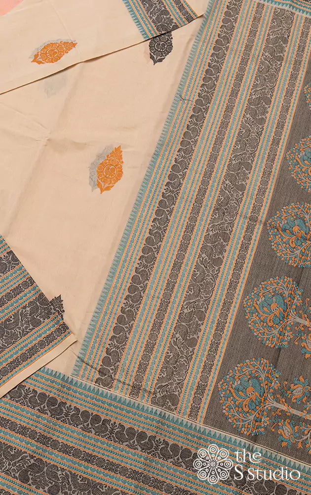 Elegant Off-White Kanchi Cotton Saree With Thread Worked Border And Buttas
