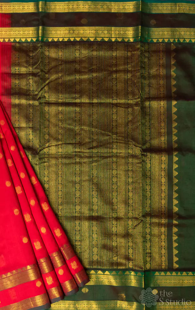 Red silk cotton ten yards saree with grand green pallu