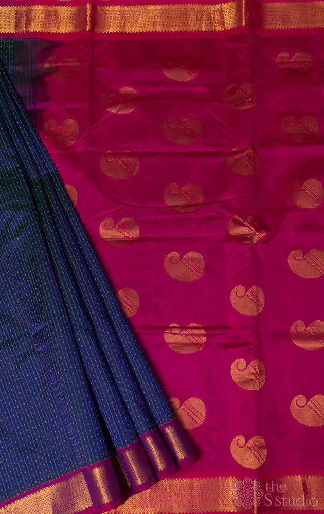 Blue silk cotton ten yards saree with small butta and rani pink pallu