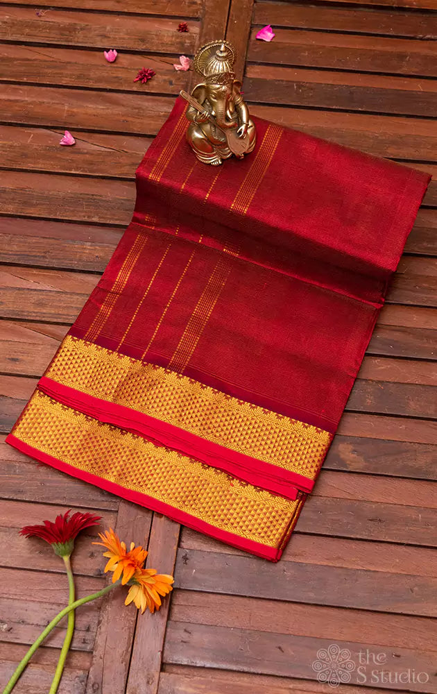 Maroon vairaoosi silk cotton nine yards saree with self border and pallu