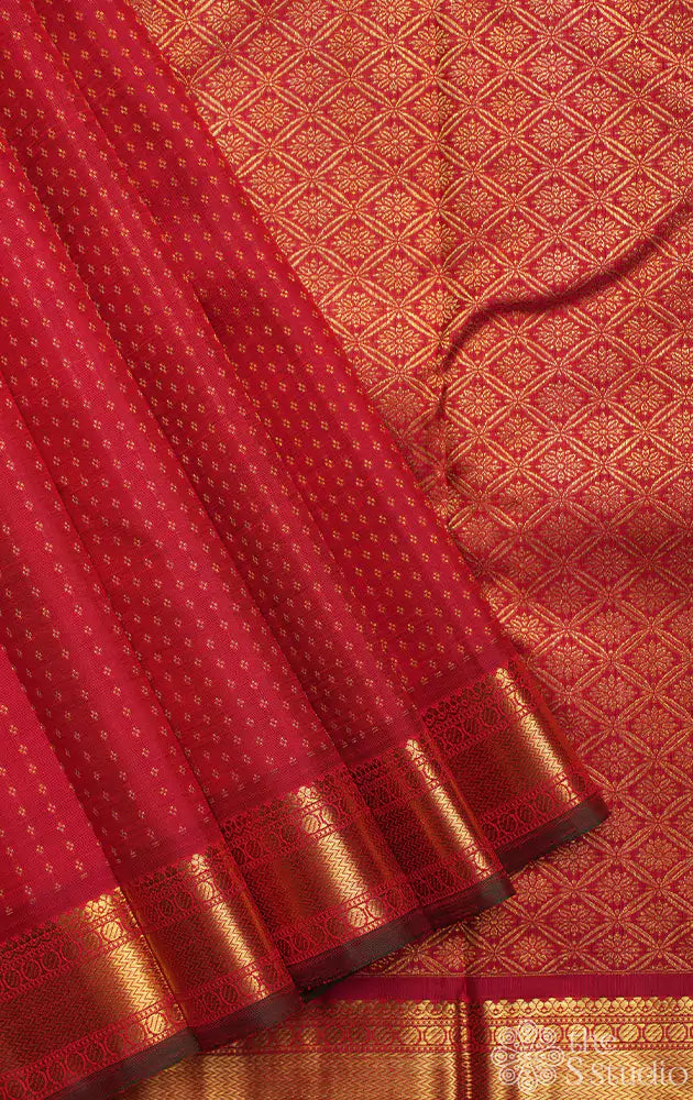 Red bridal kanjivaram saree with green selvedge